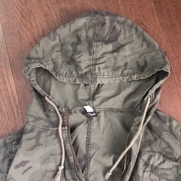 Camo Jacket - Picture 3 of 7